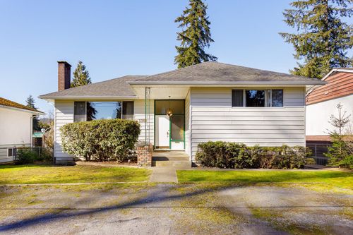 3361 Jervis St, Port Coquitlam, BC, V3B4P4 | Card Image