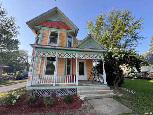 305 E Washington St, Avon, IL, 61415-5065 | Card Image