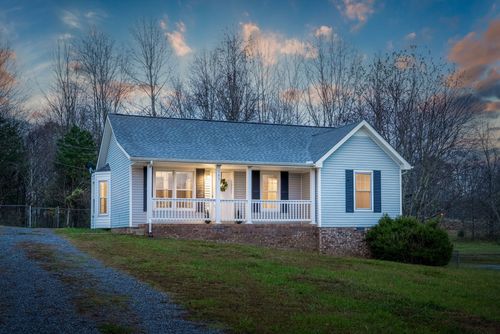 785 Merritt Lewis Ln, Clarksville, TN, 37042-6879 | Card Image