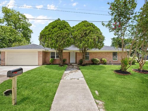 10202 Teneha Dr, Houston, TX, 77033-4200 | Card Image