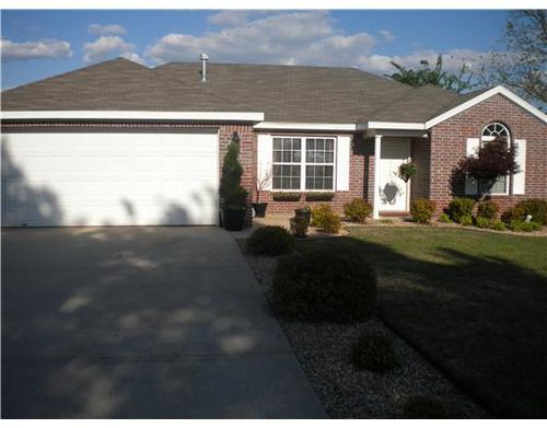 916 Zachary St, Centerton, AR, 72719-8990 | Card Image