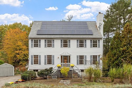 159 Pine St, Manchester, MA, 01944-1050 | Card Image