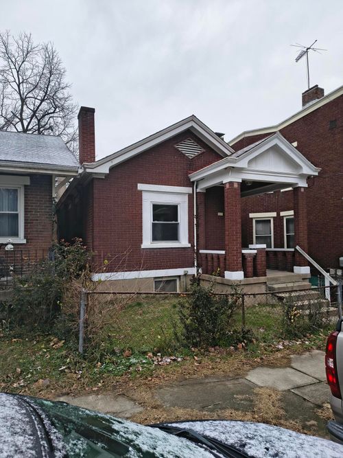 118 E 24th St, Covington, KY, 41014-1704 | Card Image