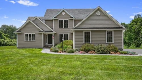 44 Boggs Hill Rd, Newtown, CT, 06470-1902 | Card Image