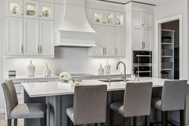 29 Willow Springs Crescent, House other with 4 bedrooms, 4 bathrooms and 6 parking in Heritage Pointe AB | Image 5