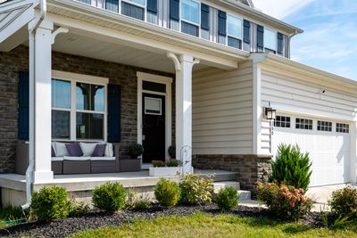 260 Regatta Park Front | Image 2