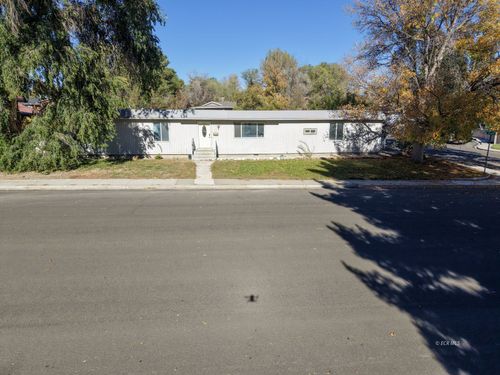 890 Northside Dr, Elko, NV, 89801-7830 | Card Image