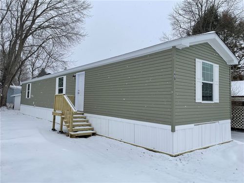 46 Brookside Estates Dr, Jamestown, NY, 14701-9275 | Card Image