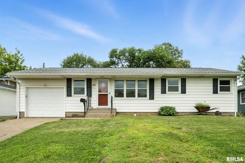 3815 26th Ave, Rock Island, IL, 61201-5716 | Card Image