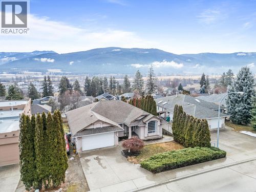 1997 Mountain View Ave, Lumby, BC, V0E2G0 | Card Image