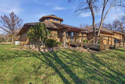 3 Debra Cir, Augusta, KS, 67010-9438 | Card Image