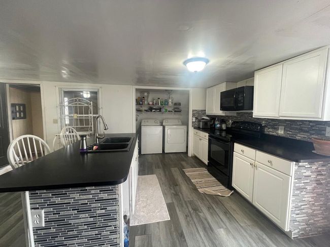 Kitchen | Image 15