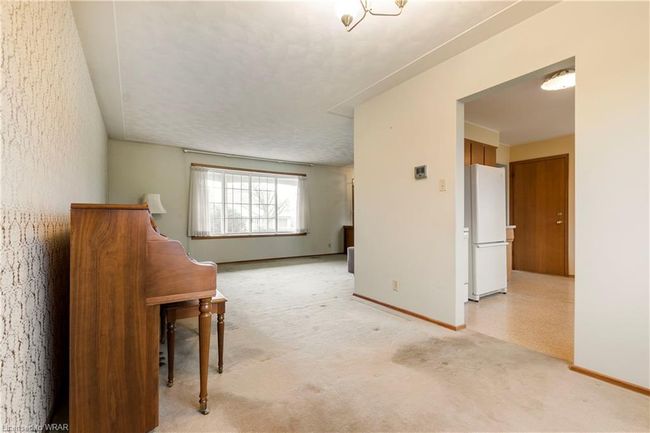 383 Forest Hill Dr, House other with 3 bedrooms, 2 bathrooms and 3 parking in Kitchener ON | Image 10