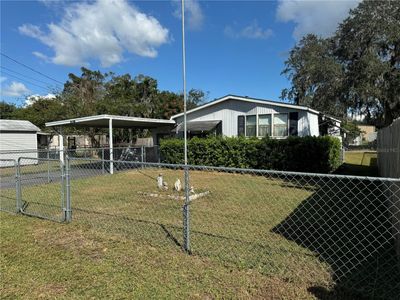 2063 Cr 439 A, House other with 2 bedrooms, 2 bathrooms and null parking in Lake Panasoffkee FL | Image 3