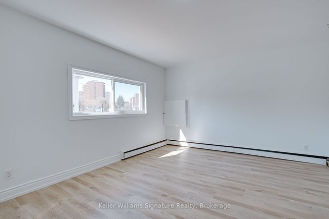 43 Centre St, Home with 5 bedrooms, 3 bathrooms and 2 parking in St. Catharines ON | Image 13