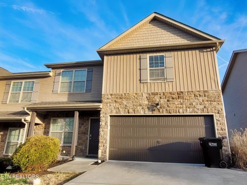 2312 Denham Way, Powell, TN, 37849-5574 | Card Image