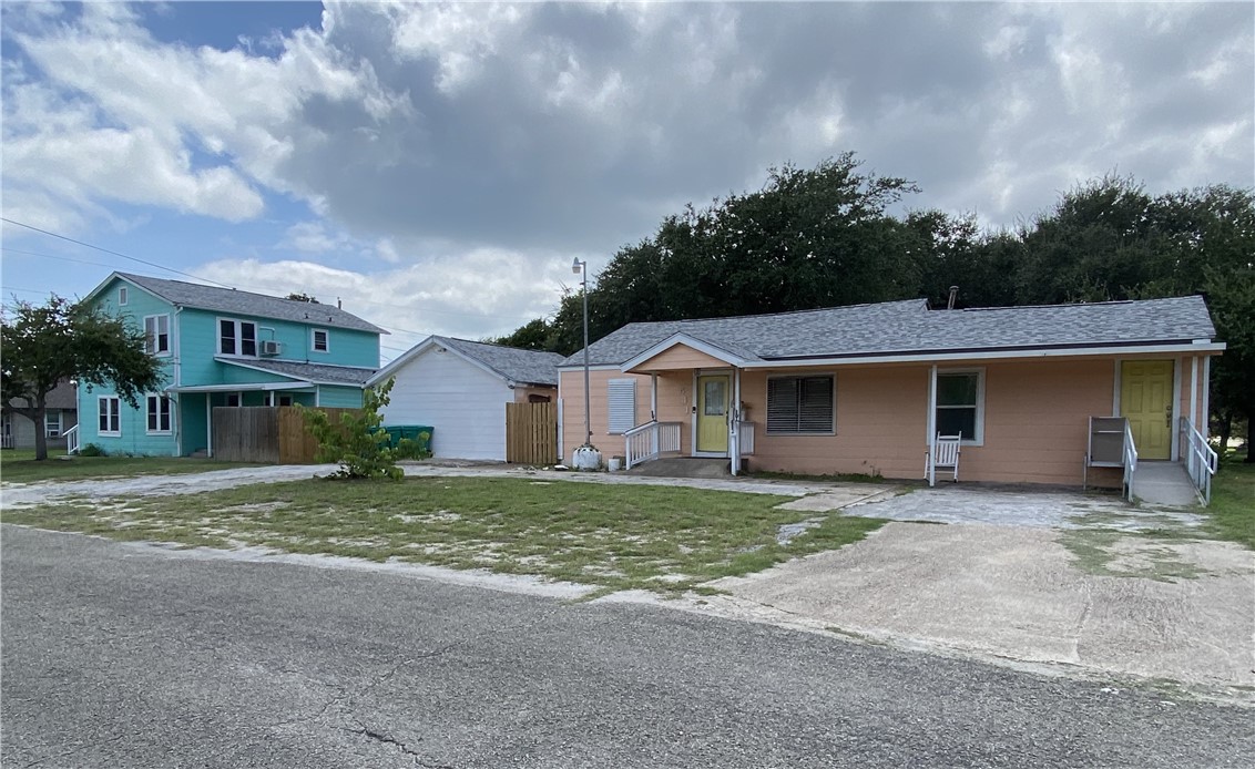 Wilson Ave, Aransas Pass, TX 78336