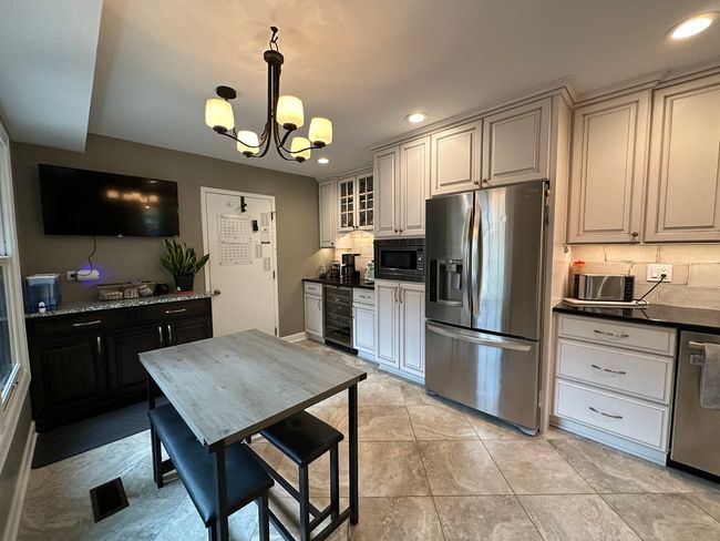 14609 Morningside Rd, Townhouse with 3 bedrooms, 3 bathrooms and 2 parking in Orland Park IL | Image 7