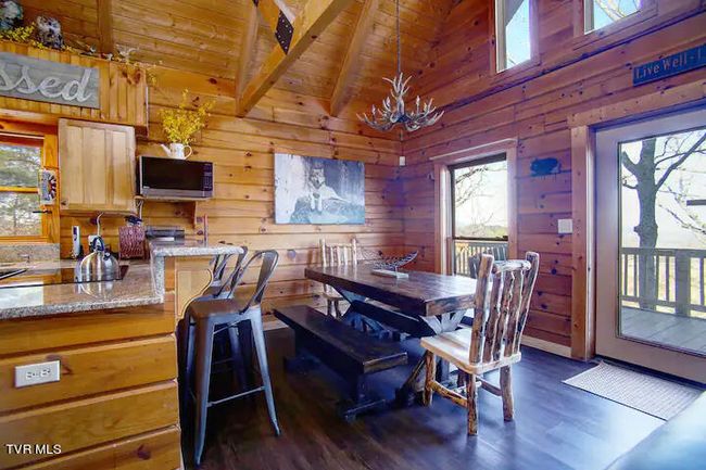 3831 Glenview Way, House other with 3 bedrooms, 3 bathrooms and null parking in Sevierville TN | Image 10