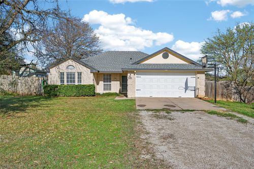 420 Robert Dr, Springtown, TX, 76082-2824 | Card Image