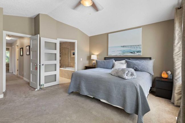 3531 3 Ave Sw, Home with 3 bedrooms, 3 bathrooms and 2 parking in Calgary AB | Image 18