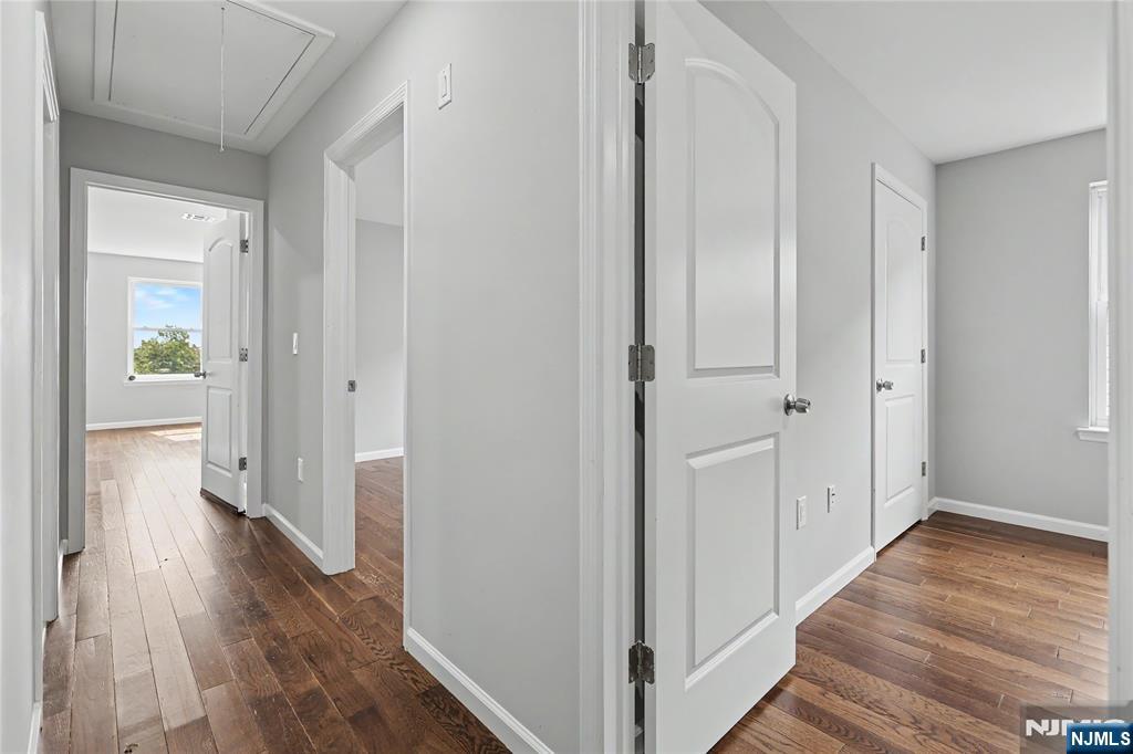 Residential Lease in Newark 5