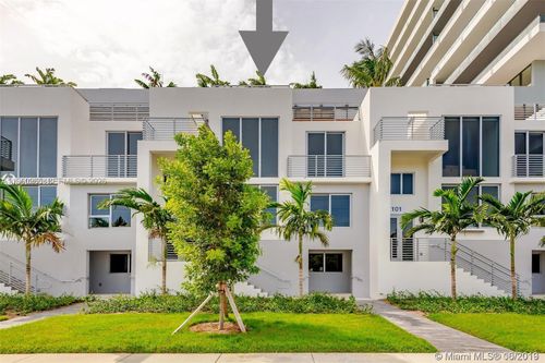 ts-102-2960 Ne 207th St, Aventura, FL, 33180-1448 | Card Image