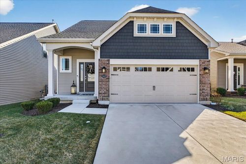 2425 Windswept Farms Dr, Eureka, MO, 63025-4111 | Card Image