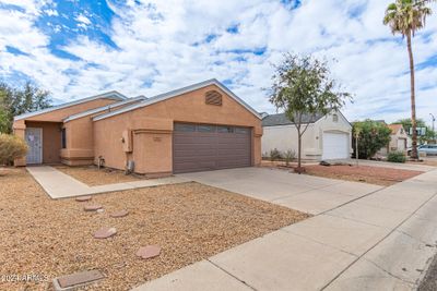 2867 W Muriel Drive, House other with 3 bedrooms, 2 bathrooms and null parking in Phoenix AZ | Image 3