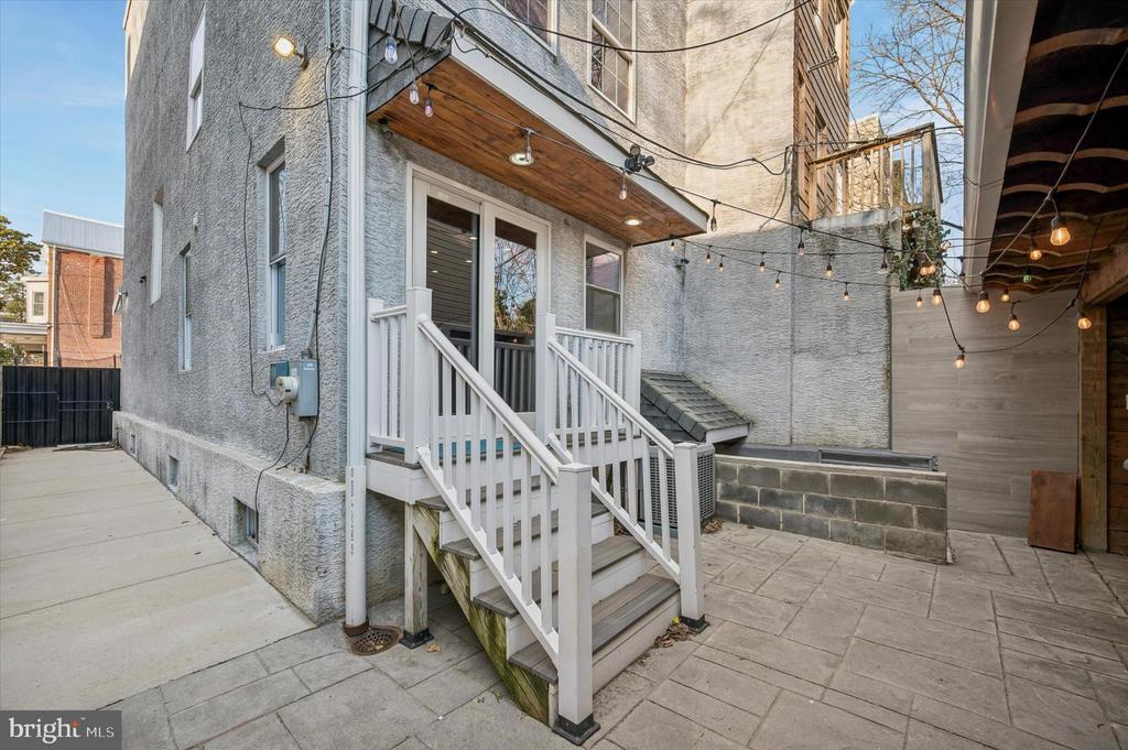 Residential in PHILADELPHIA 5