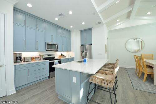 7299 Cayo Coco Ln, NAPLES, FL, 34113-9079 | Card Image