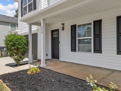 224 Hotchkiss Ln, Duncan, SC, 29334-9167 | Card Image