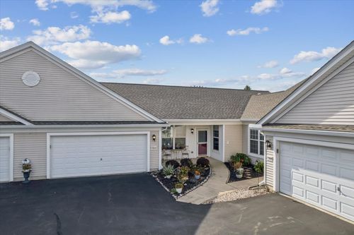 14041 Moraine Hills Dr, Huntley, IL, 60142-7899 | Card Image