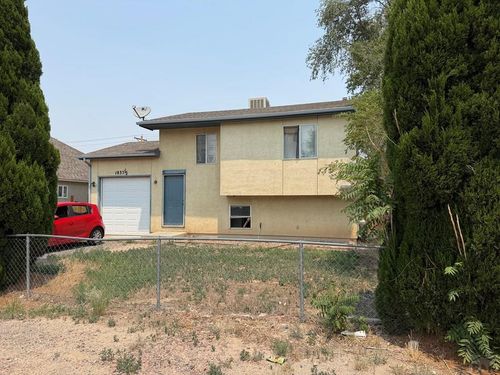 1833 1/2 E 3rd St, Pueblo, CO, 81001 | Card Image