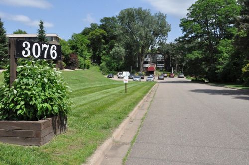 apt-a5-3076 Lexington Ave N, Roseville, MN, 55113-1919 | Card Image