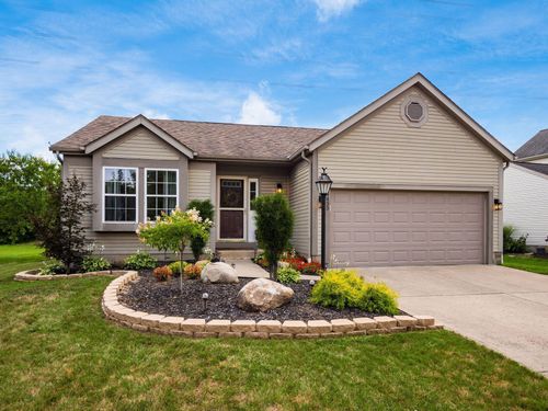 4455 Earman Dr, Hilliard, OH, 43026-3801 | Card Image