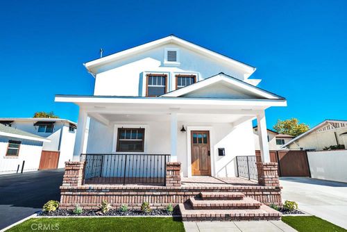 545 N Olive St, Orange, CA, 92866-1328 | Card Image