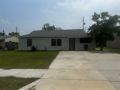811 W 11th St, Freeport, TX, 77541-5459 | Card Image