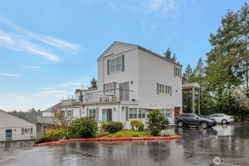 b102-3980 129th Place Se, Bellevue, WA, 98006 | Card Image