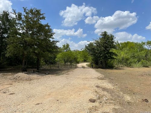 TBD Hidden Pine Ct, Luling, TX, 78648 | Card Image