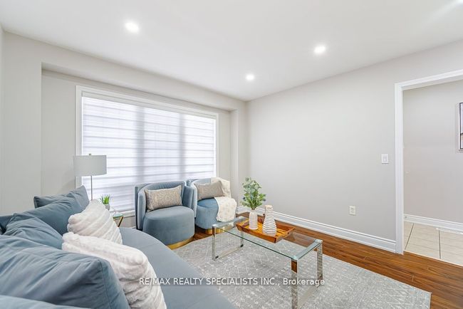 8 Upshall Dr, House other with 6 bedrooms, 4 bathrooms and 4 parking in Brampton ON | Image 8
