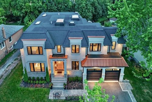 1486 Pembroke Dr, Oakville, ON, L6H1V8 | Card Image