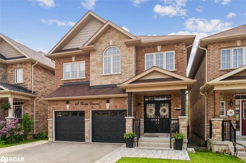 40 Prosser Cres, Sutton West, ON, L0E1R0 | Card Image