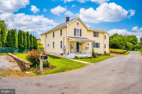 11 Mount Hebron Rd, Keedysville, MD, 21756-1352 | Card Image