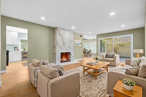 8 Dogwood S, Irvine, CA, 92612-2325 | Card Image