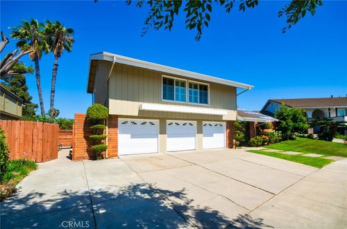 2108 Via Caliente, Fullerton, CA, 92833-1853 | Card Image