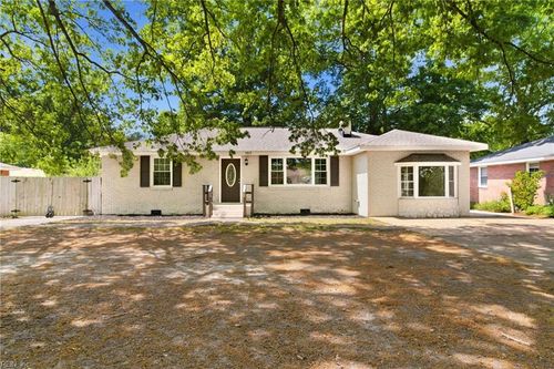 1312 Hodges Ferry Rd, Portsmouth, VA, 23701-1316 | Card Image