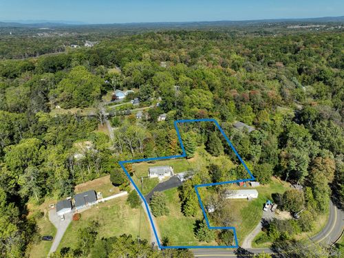 174 Smithtown Rd, Fishkill, NY, 12524-2435 | Card Image