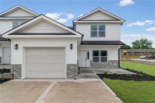 117 E 3rd St, Lawson, MO, 64062-9340 | Card Image