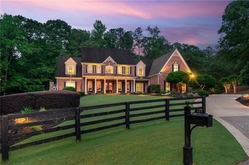 325 Edwards Brook Ln, Canton, GA, 30115-6336 | Card Image